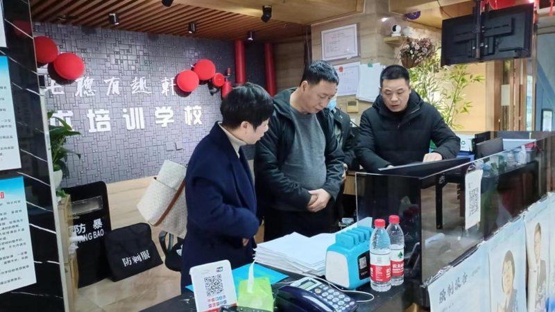 成人高考通过率揭秘：揭秘考试难度与备考策略